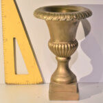 Faux vase couleur Or