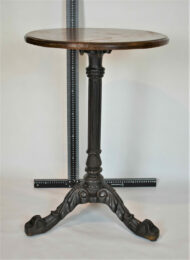 Table. Guéridon N°04