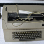 Machine à écrire N°09 IBM