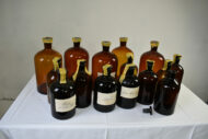 MATERIEL MEDICAL Bouteilles à pharmacie en lot – Image 2