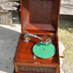 Tourne disque N°02