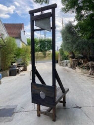 Guillotine N°02