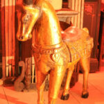 Cheval en bois N°06